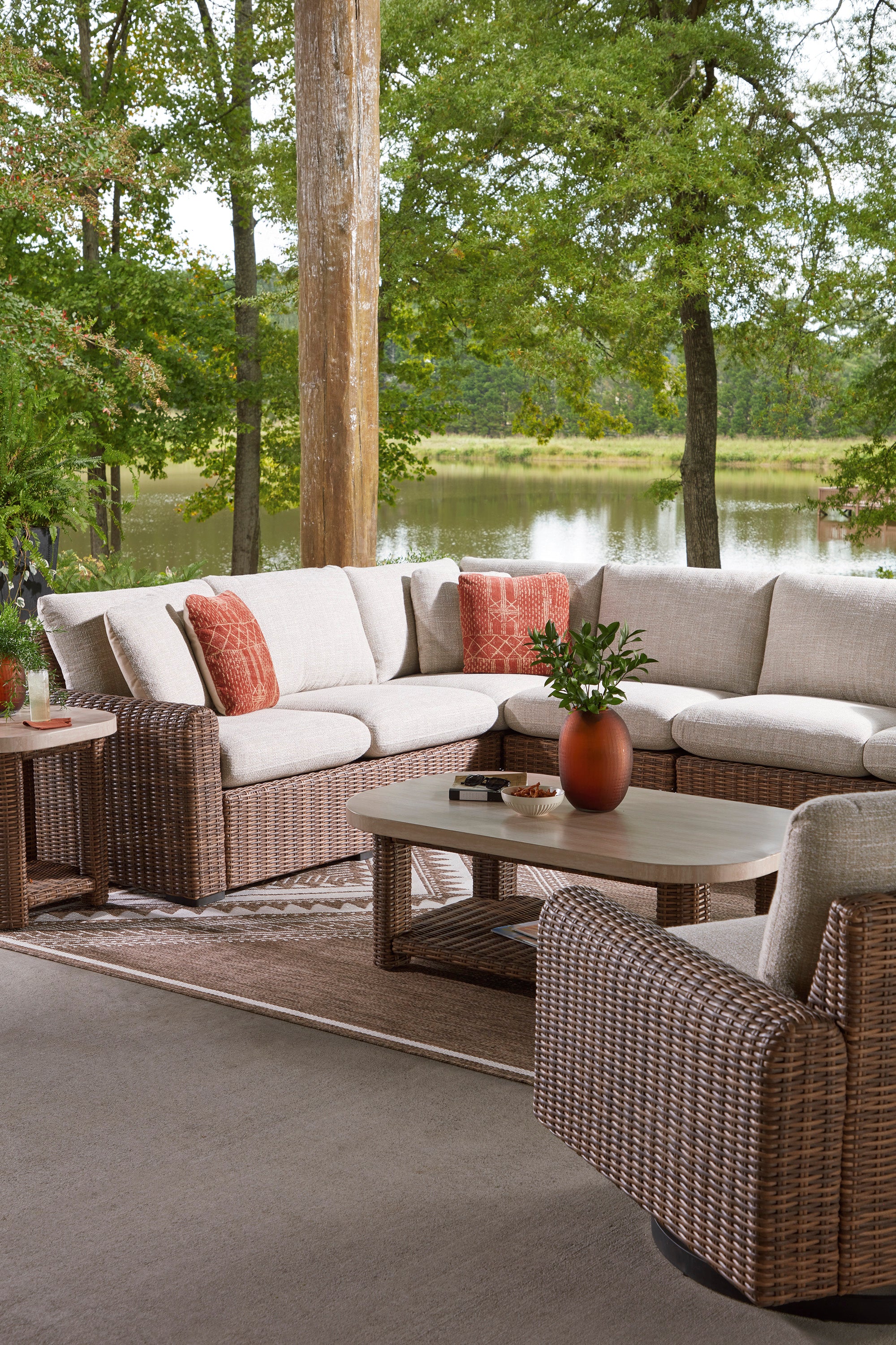 Angel Island Outdoor Sectional Sofa Set With Cocktail Table & End Table - Image 6