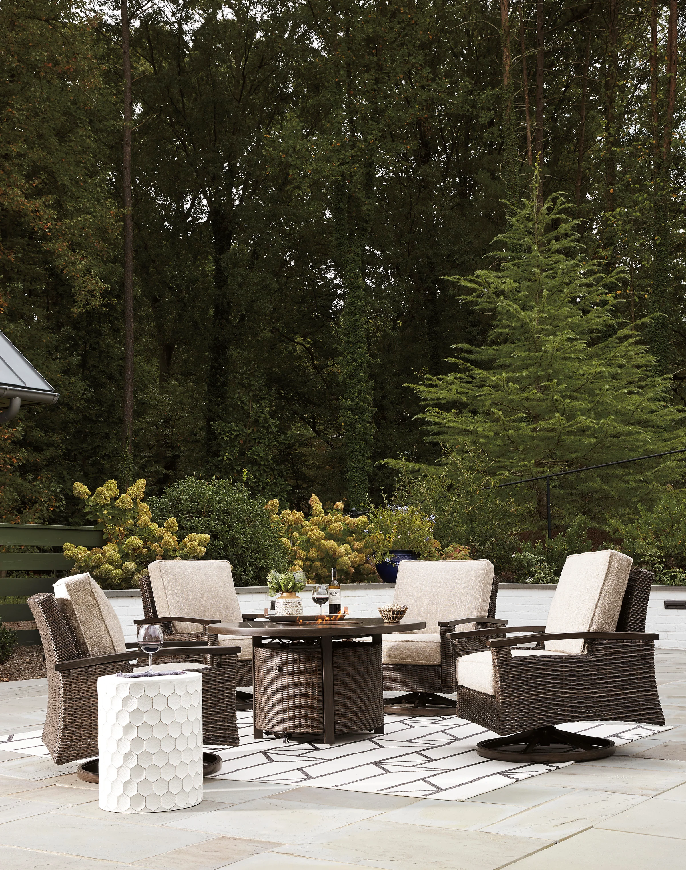Paradise Trail Round Fire Pit Table - Image 9