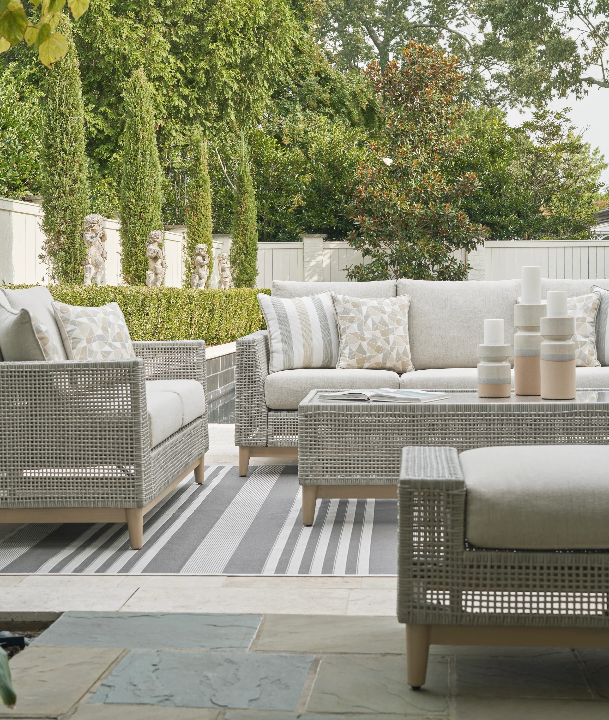 Seton Creek Ottoman With Cushion - Image 8