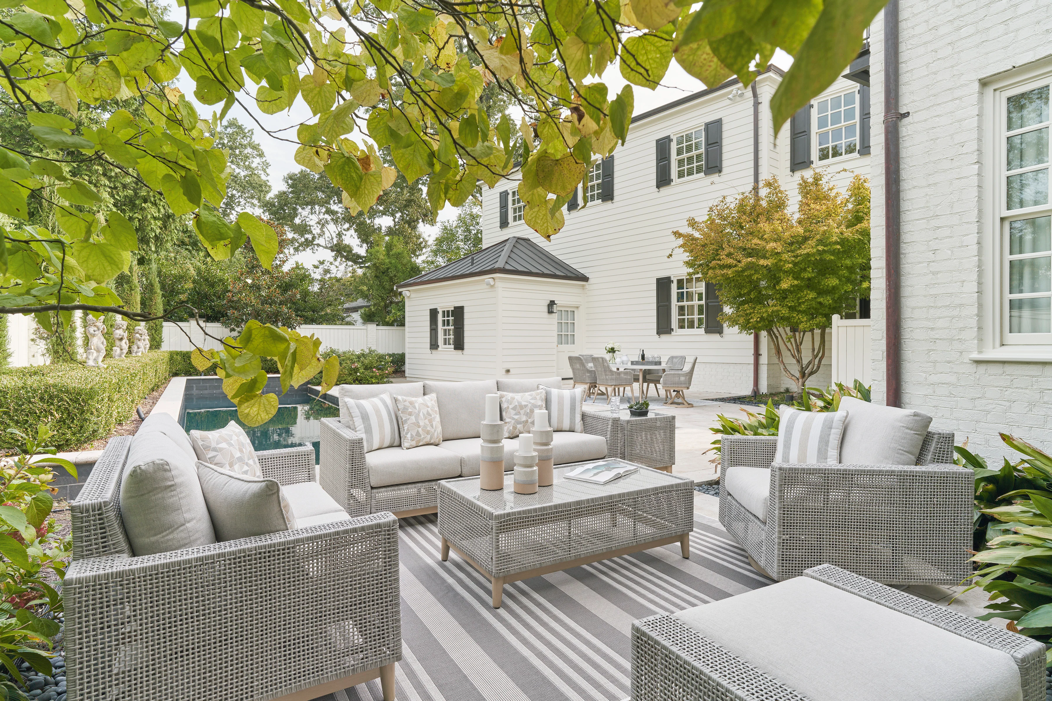 Seton Creek Swivel Lounge With Cushion - Image 15