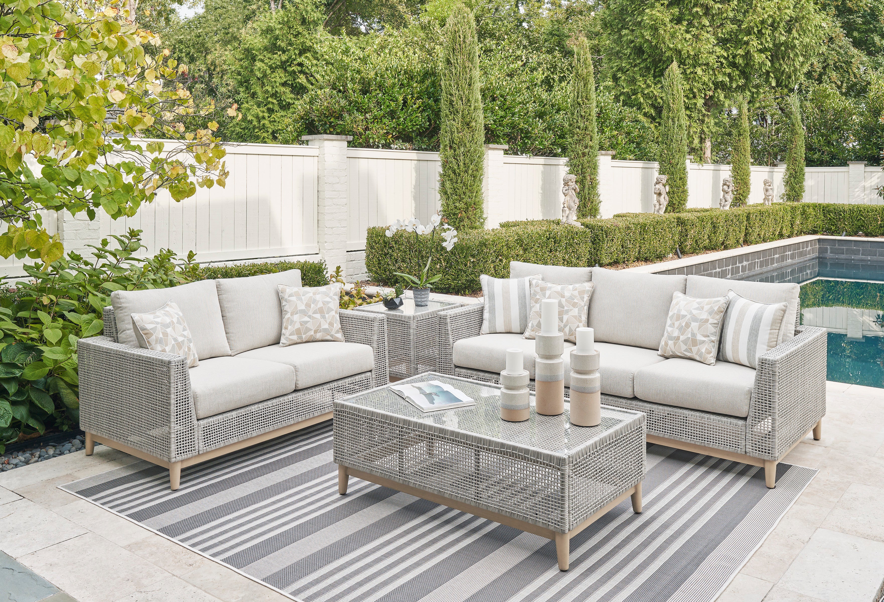 Seton Creek Loveseat With Cushion - Image 10