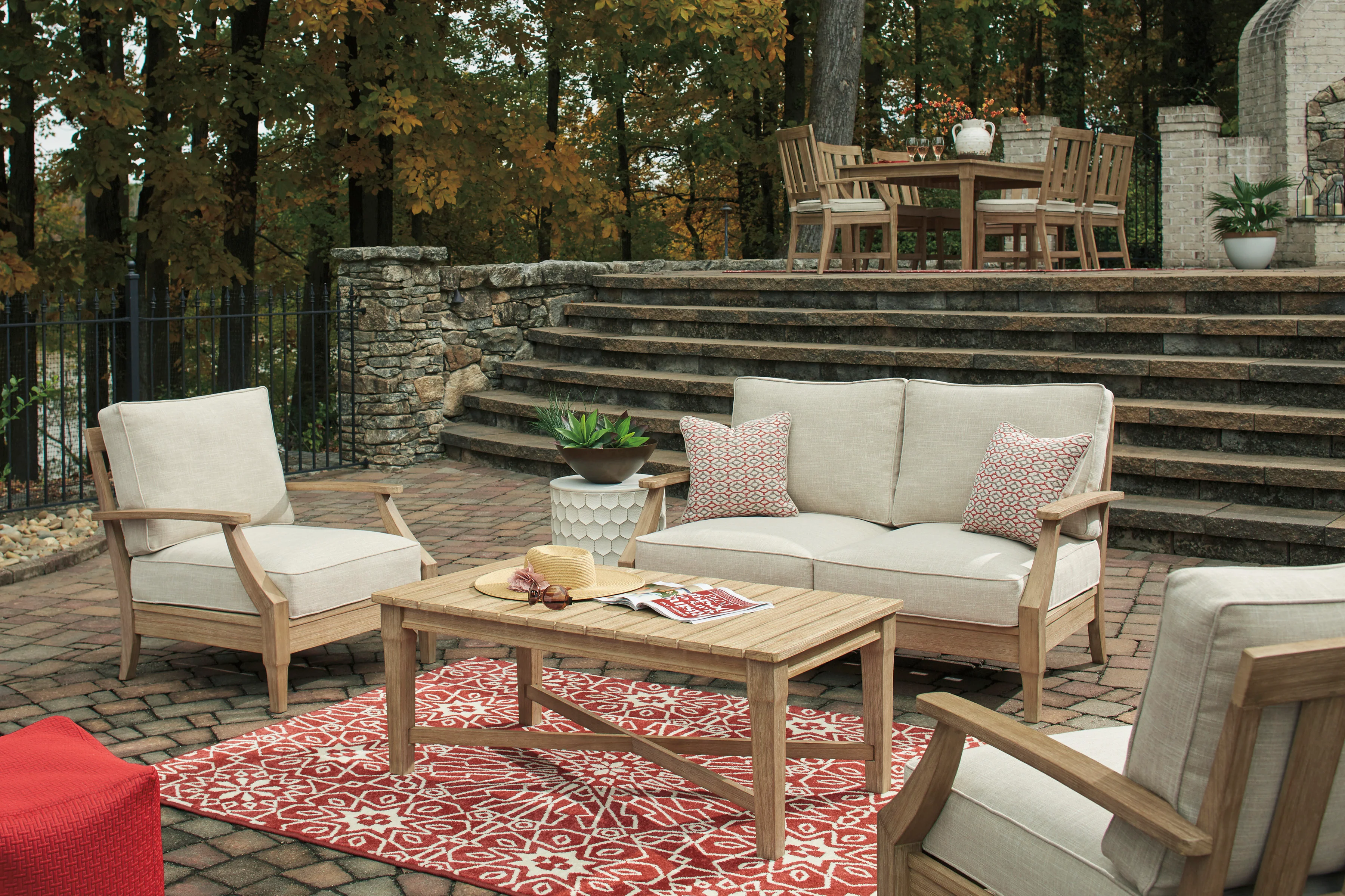 Clare View Lounge Chair With Cushion - Image 8