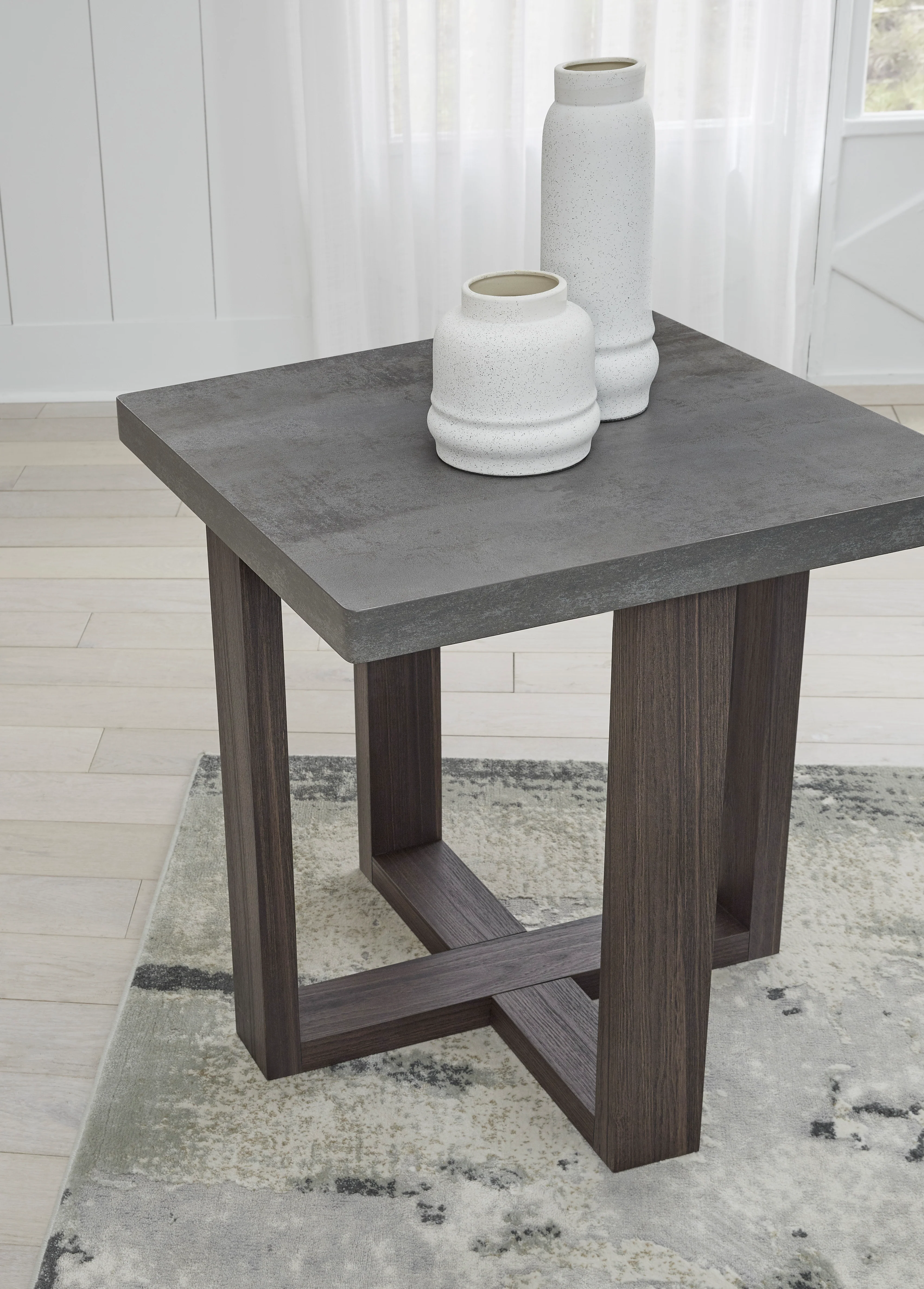 Dynnford Table (Set of 3) - Image 9