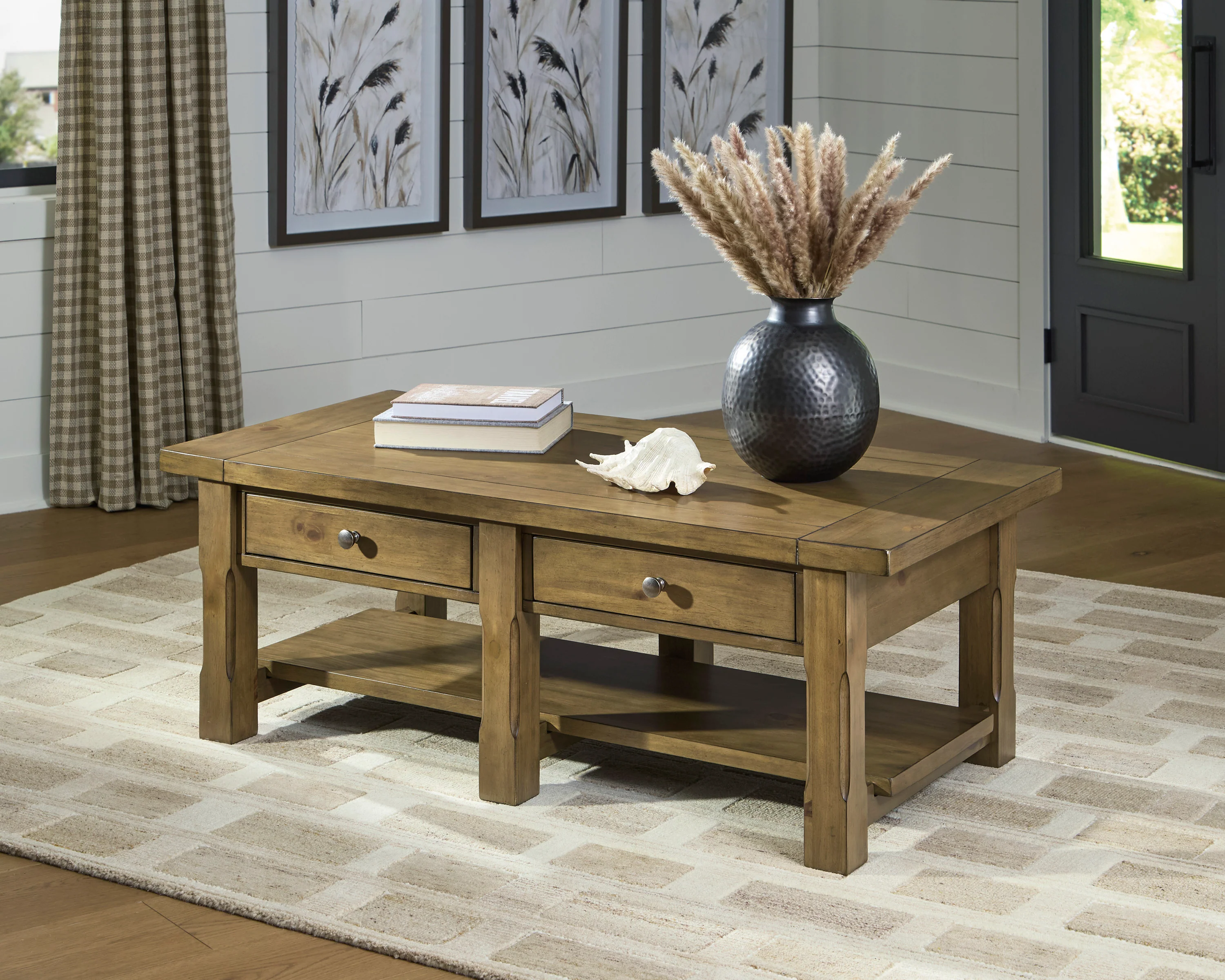 Vandenmore Coffee Table - Image 3