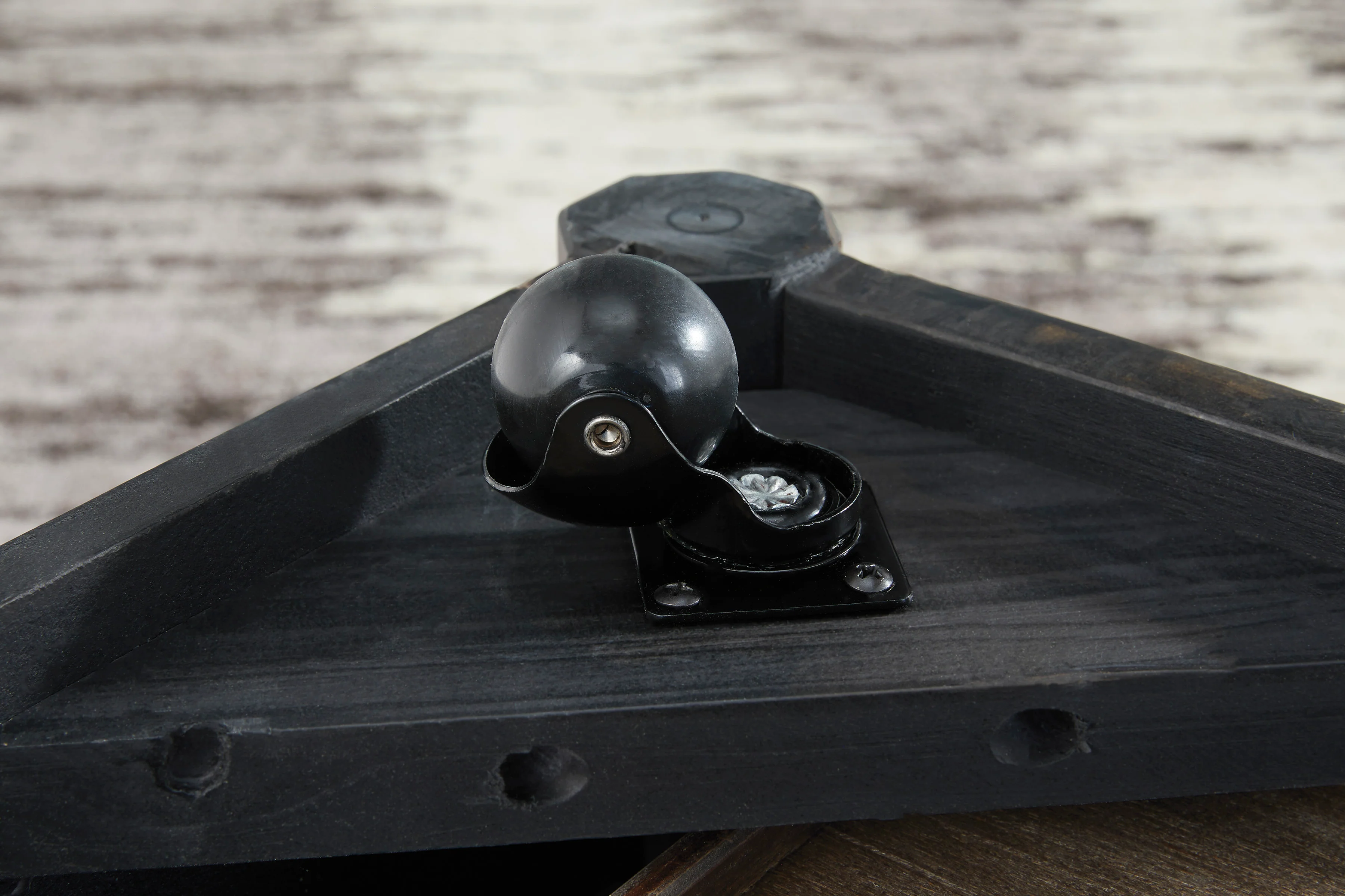 Kallenny Coffee Table - Image 11