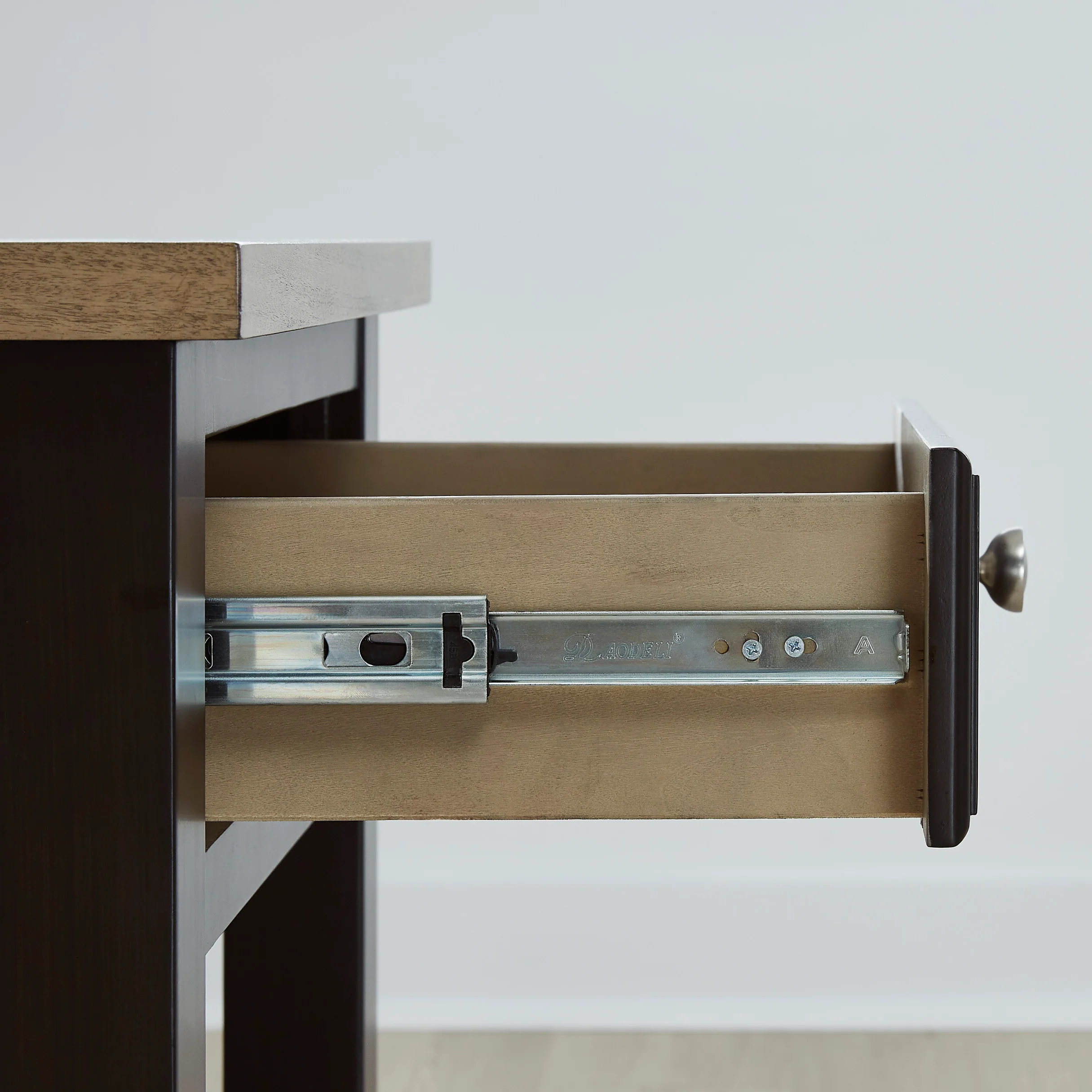 Drazmine End Table - Image 8